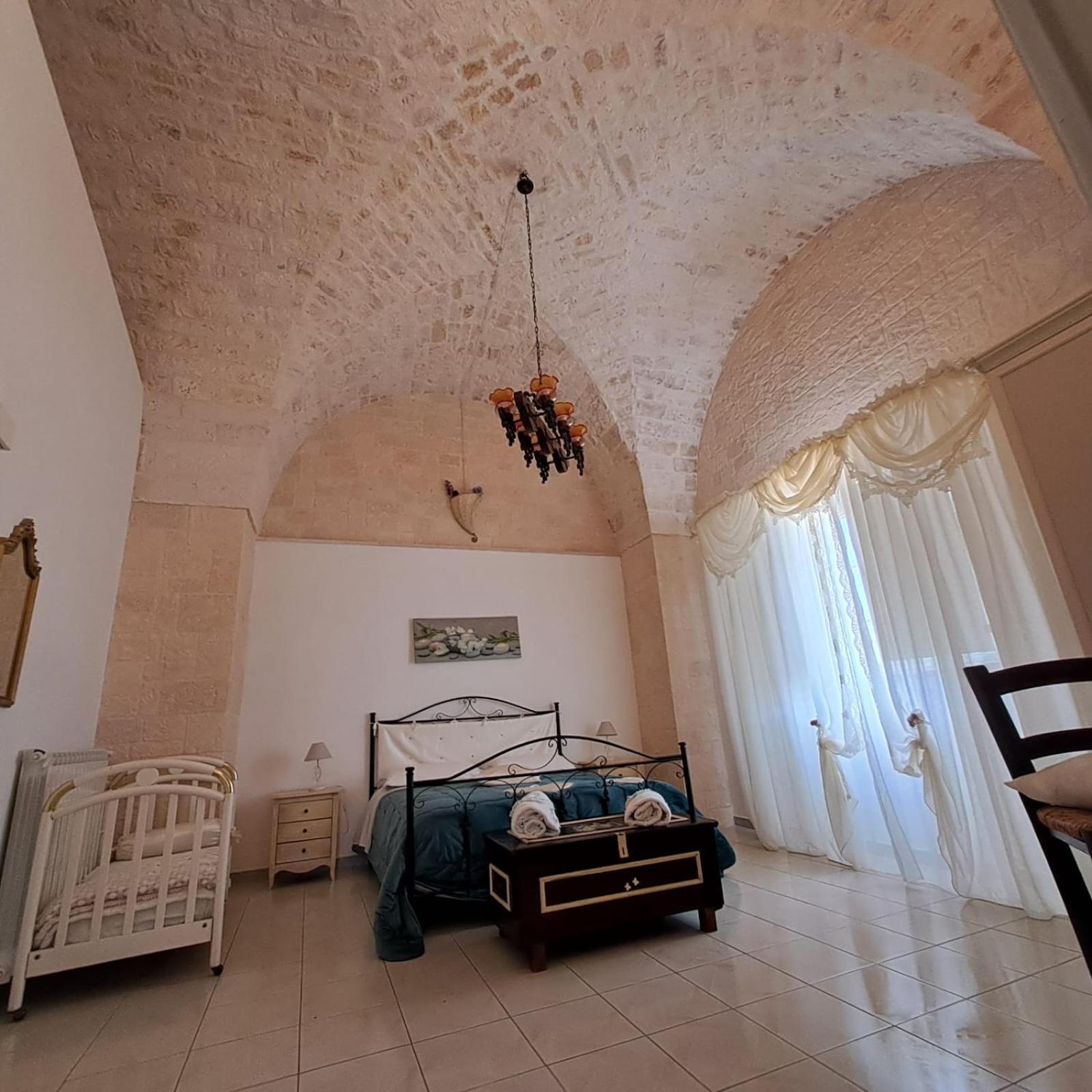Trulli Di Rosa Locorotondo