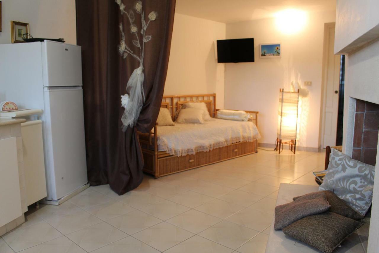 Trulli Di Rosa Vakantiehuis Locorotondo